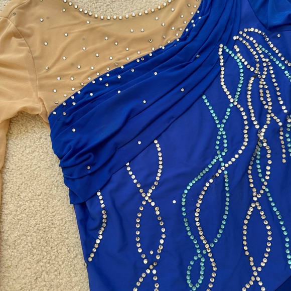 New Girl Figure Skating Dress Girl Size M with Hair Scrunchies (155~165cm) - Picture 7 of 12